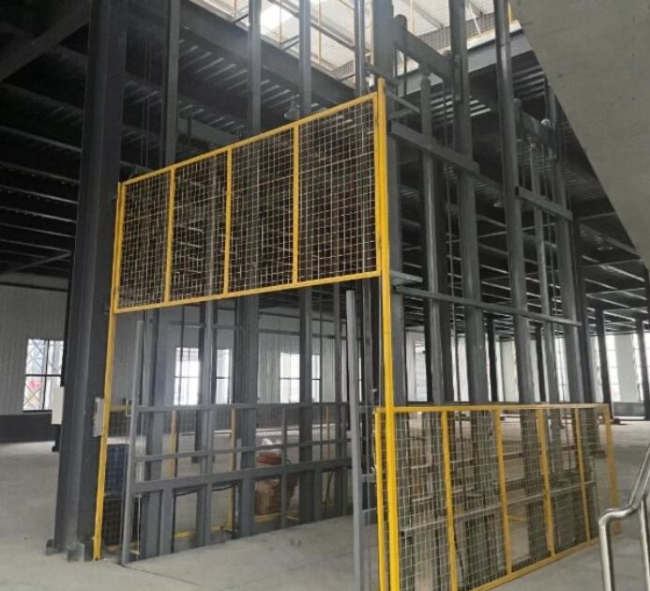 鸡冠请详细介绍一下货梯安装在室外的维护方法